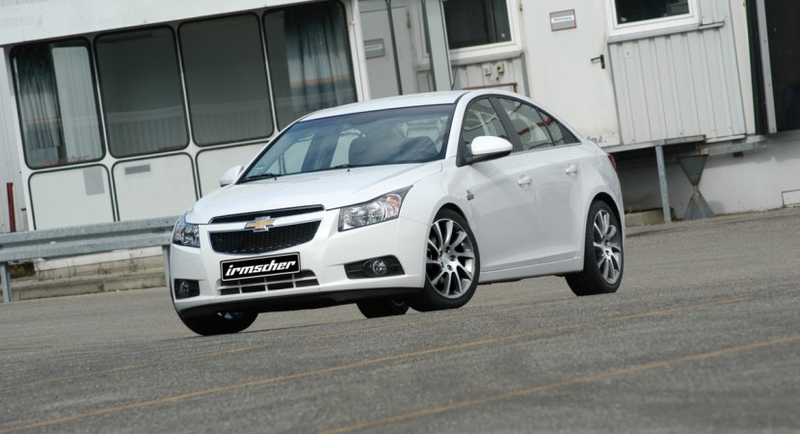 Illustration for article titled OPPO, recommend 1st gen Chevy Cruze to peeps looking for a car.